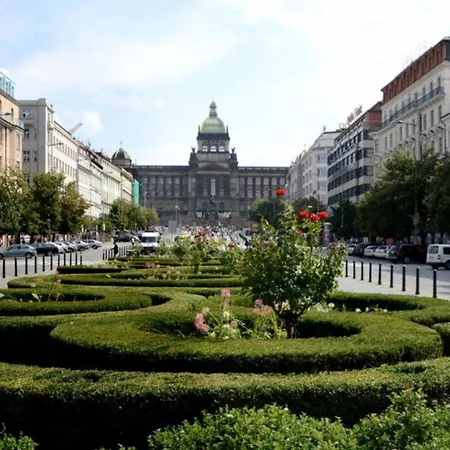 With 3 Bedroom For Family * Praga