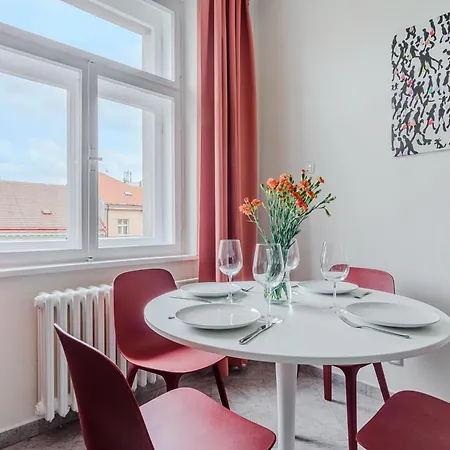 With 3 Bedroom For Family شقة براغ